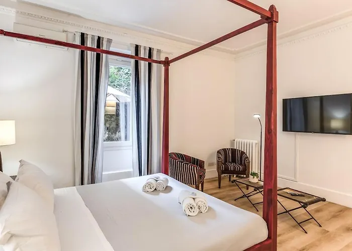 Vico 2bdr Piazza Del Popolo With Private Garden Apartament *